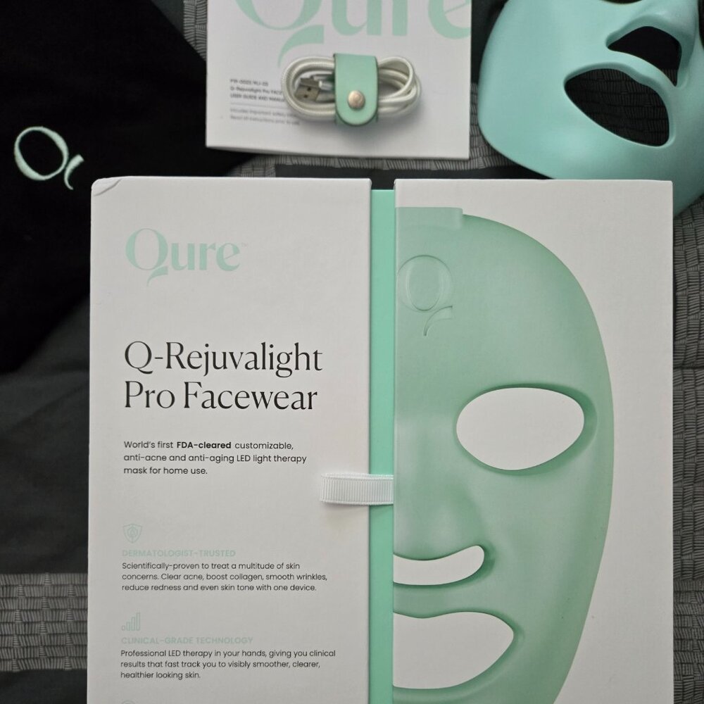 Qure Red Light Mask Q-Rejuvalight Pro